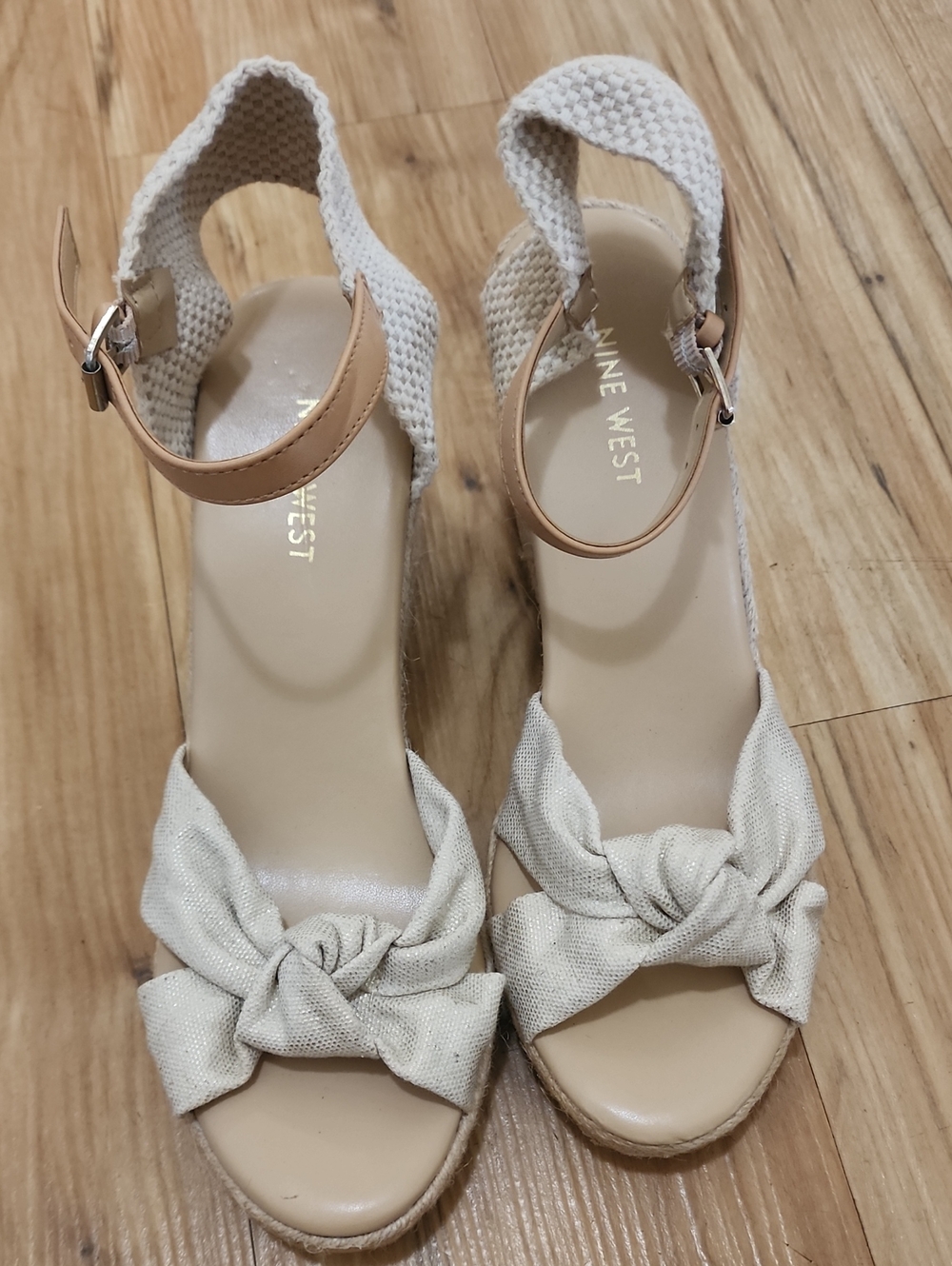 Nine West Cream Knotted Wedge Sandals with Tan Ankle Strap Size 8.5